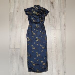 Vintage PEONY BRAND Shanghai Black Floral Silky Satin Coat Robe Dress Size 32